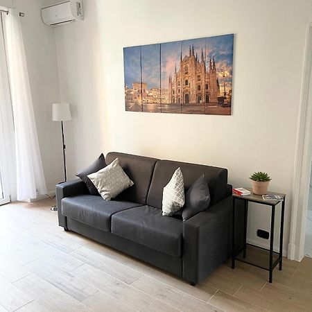 Ampio Bilocale Zona Navigli Apartment Milan Exterior photo