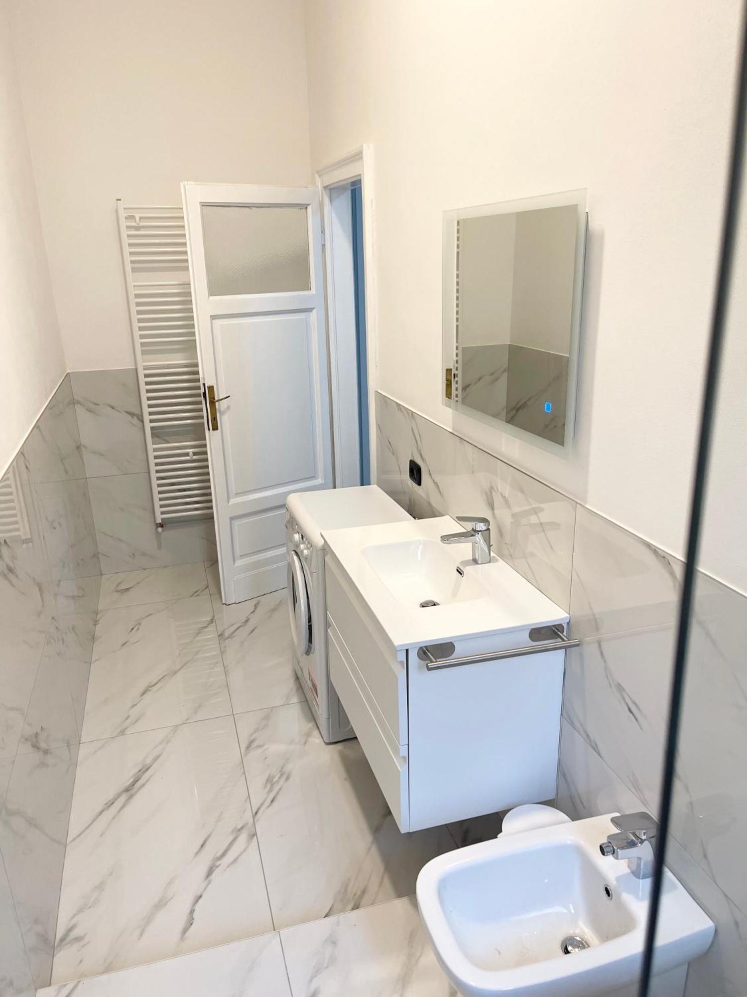 Ampio Bilocale Zona Navigli Apartment Milan Exterior photo